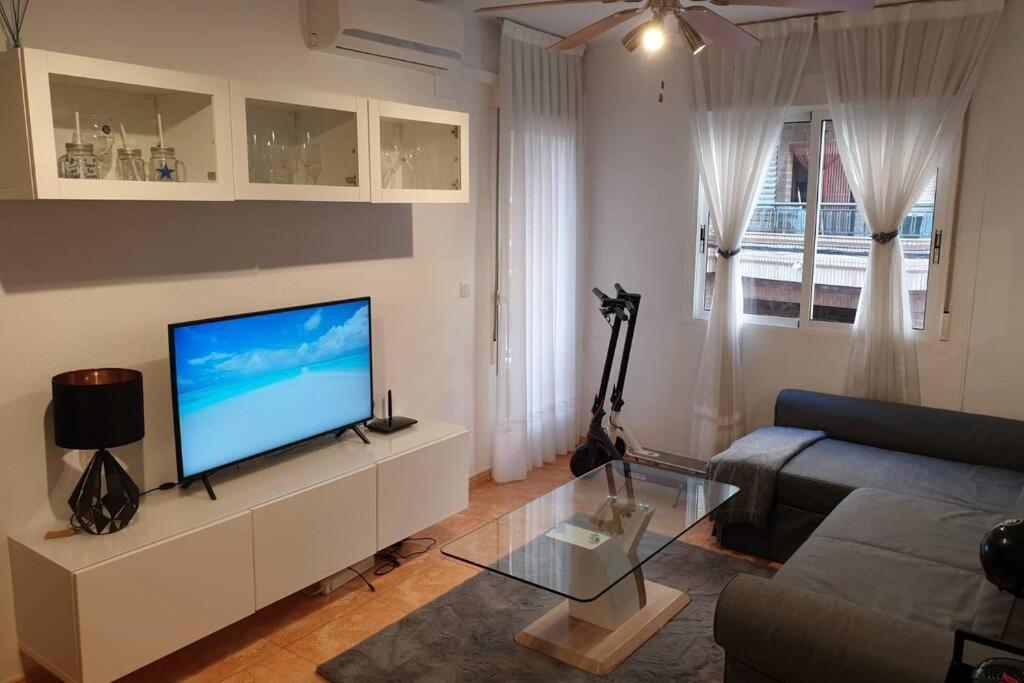 Apartment Playa Cura 150M + Electric Scooters Torrevieja Extérieur photo